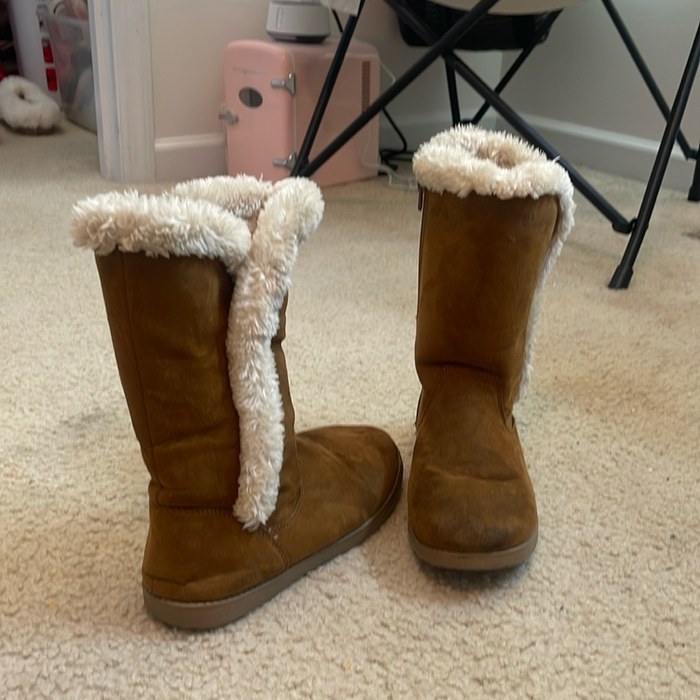 CAT AND JACK “UGG” BOOTS